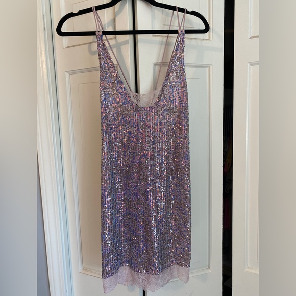 Free People Dresses & Skirts - Free People sequin dress with lace detail!